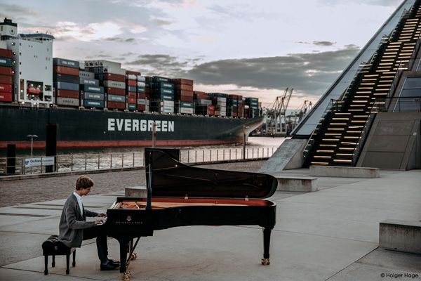 Beethoven Concerto Cycle: No. 1