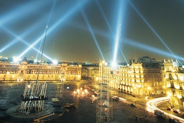 critical_conditions: information atmospheres and event scenes