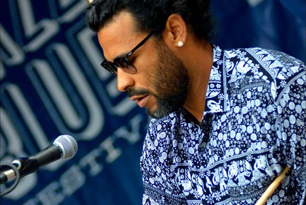 Hugo Cruz and Caminos