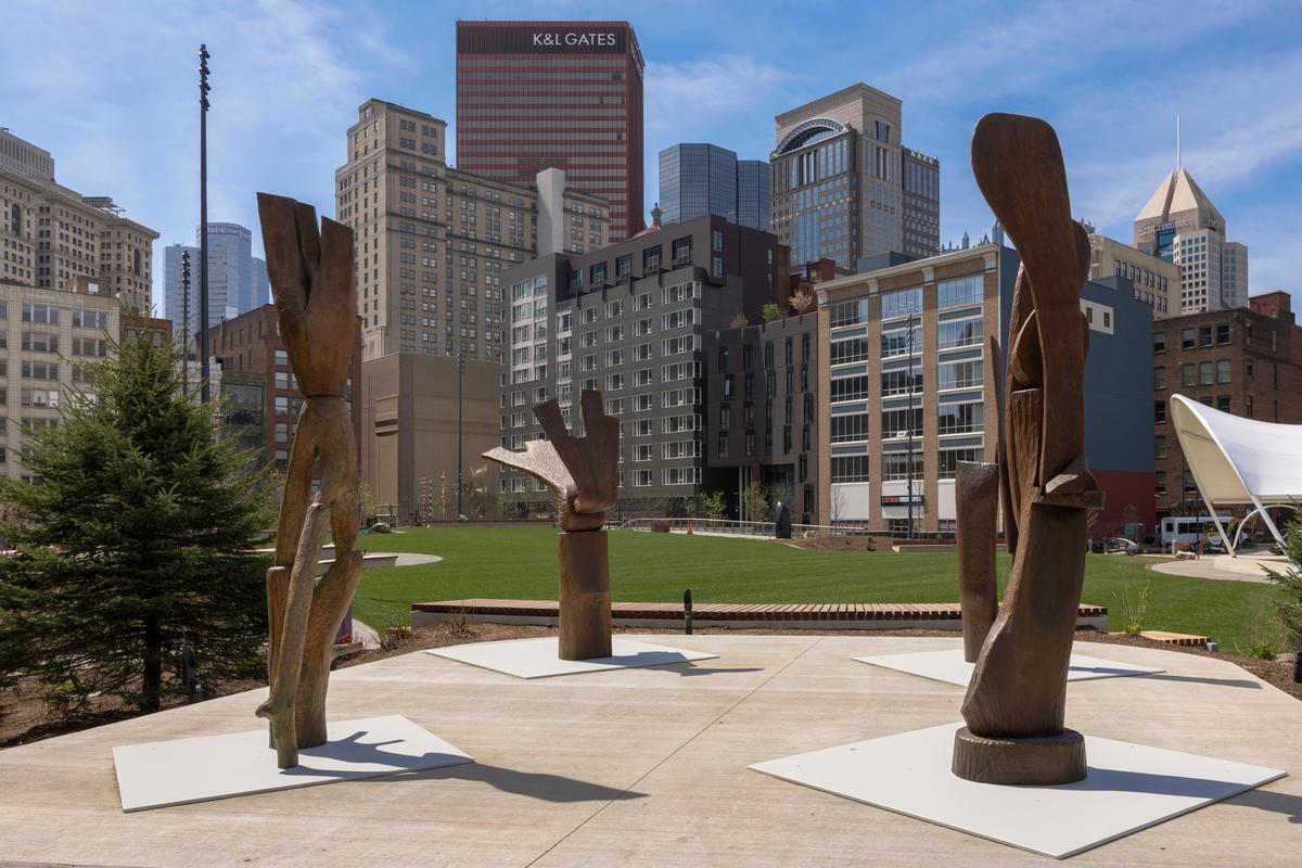 Thaddeus Mosley: Touching the Earth