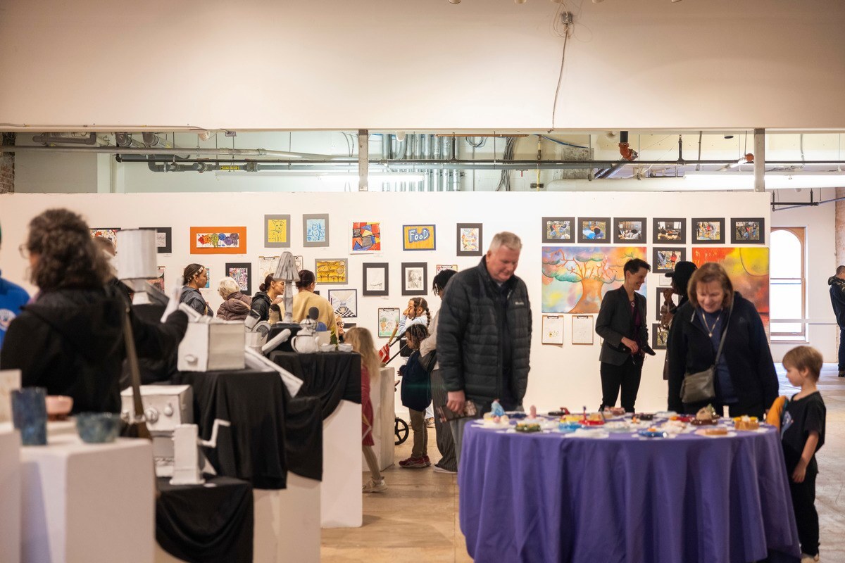 Gallery Crawl