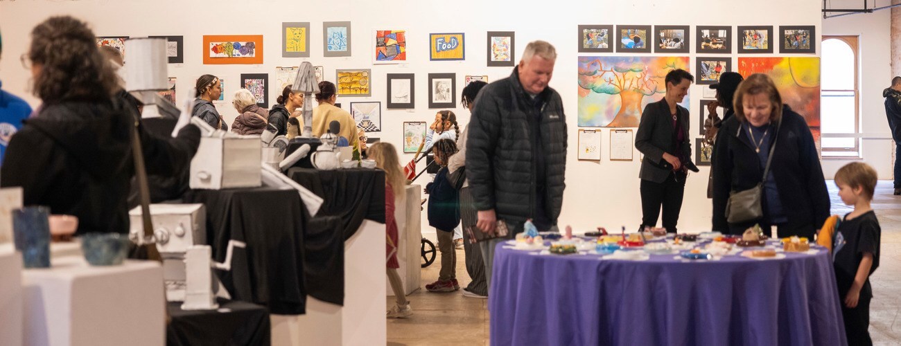Gallery Crawl