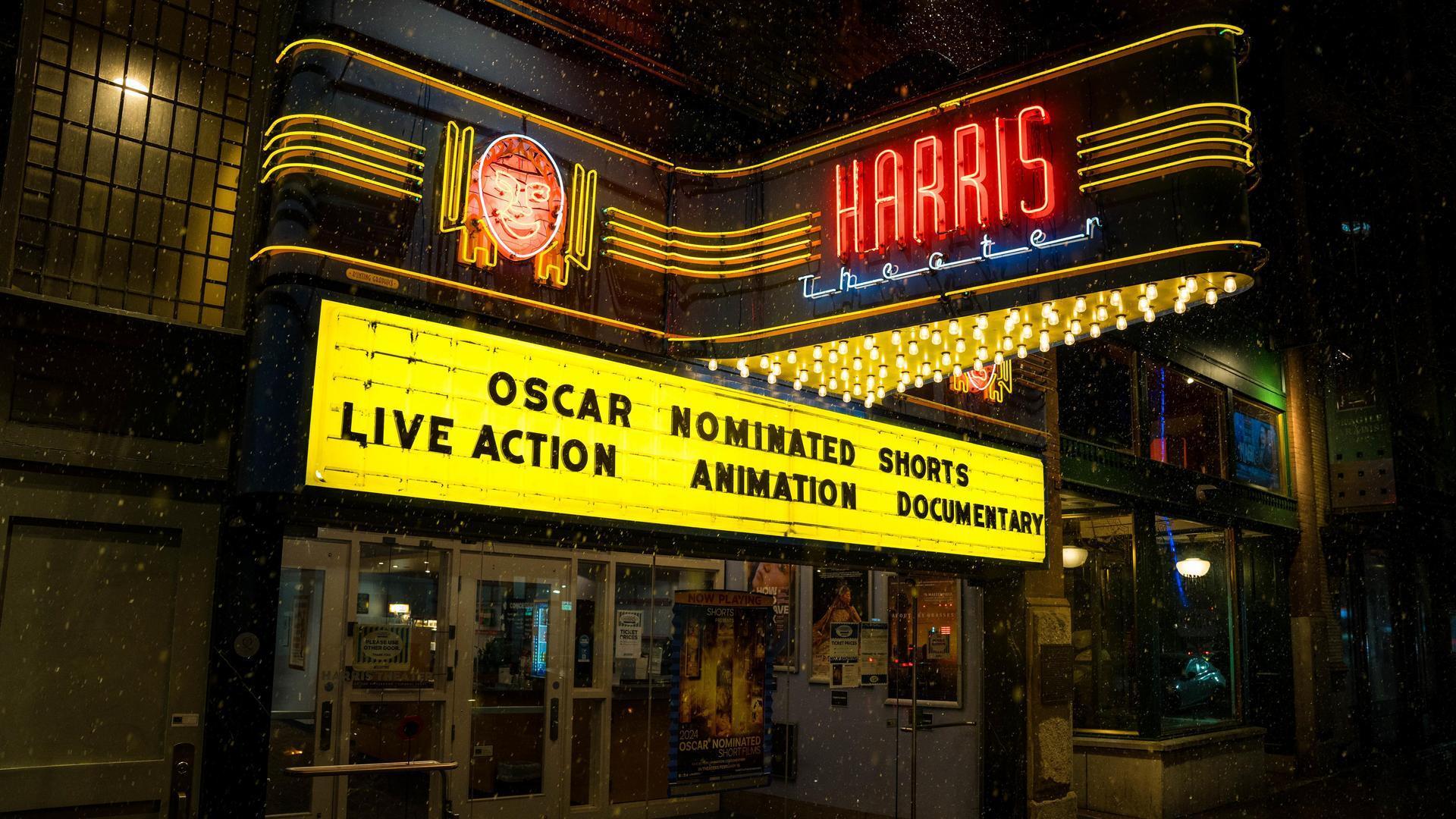 Harris Theater Groups