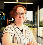 Heather Cole Headshot
