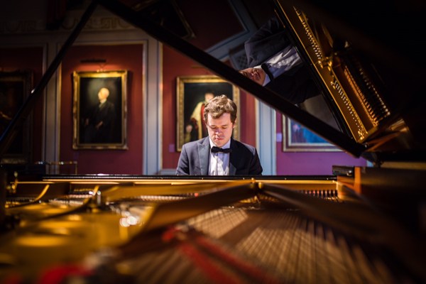 Beethoven Concerto Cycle: No. 2