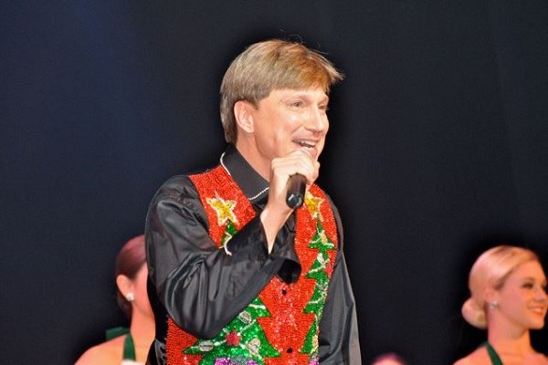 Mark Milovats in Concert: Christmas Wonderland
