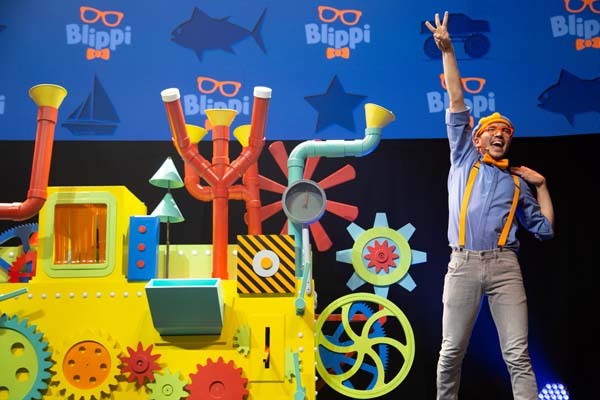 Blippi The Musical - Photo Experience