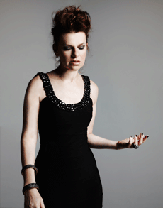 Sandra Bernhard